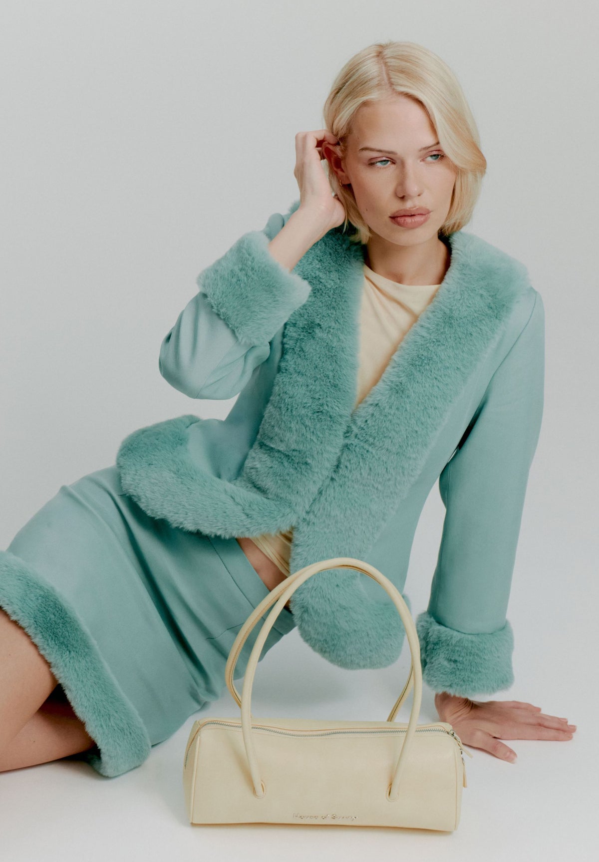 PLUSH TRIM TAILORED BLAZER